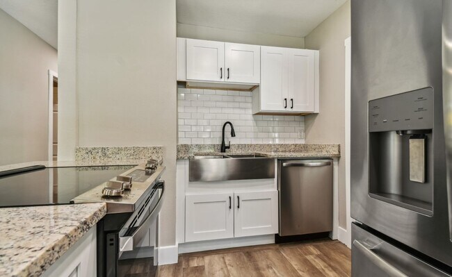 Building Photo - 7012 Filbert Ln