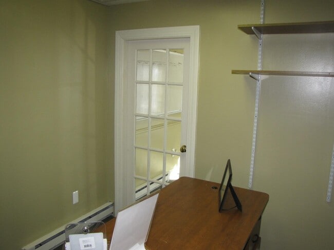 Building Photo - 1100 Valley St