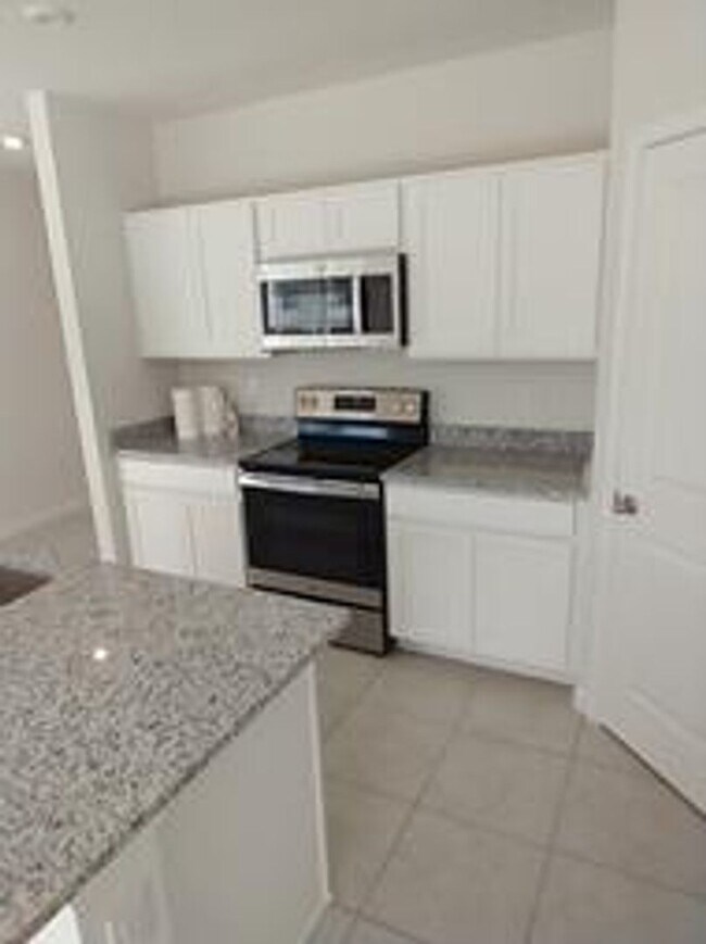Foto del edificio - 4 Bedroom 2 Bathroom, Community pool
