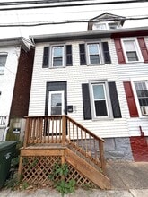 Building Photo - 607 Salem Ave