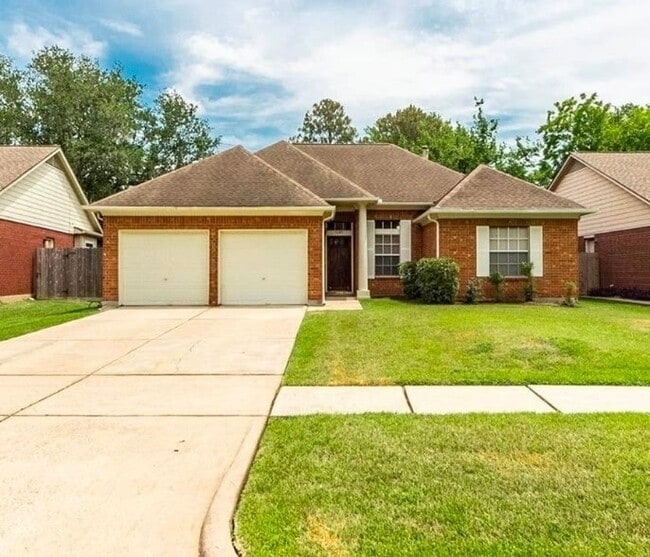 Photo - 1207 Boulderwoods Dr House