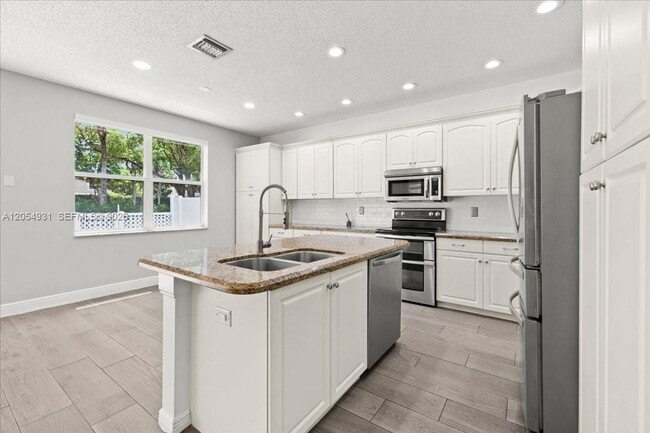 Photo - 5014 SW 155th Terrace, House