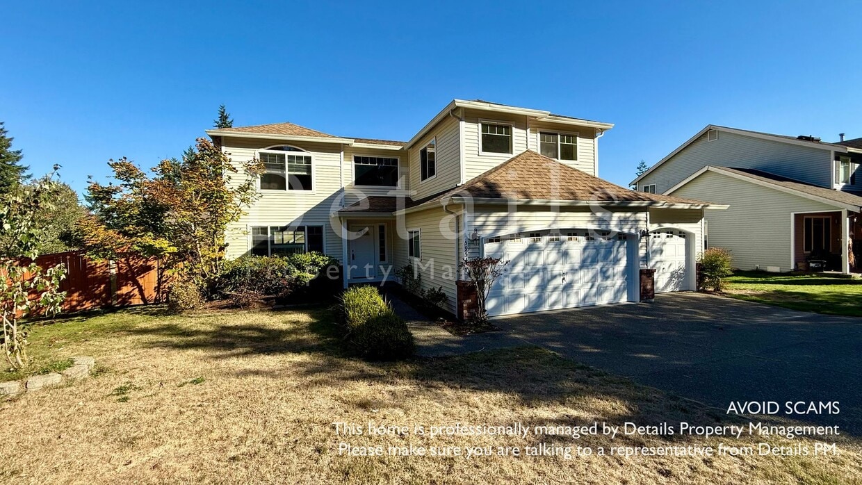 Primary Photo - Large 3+ Bedroom Home in Port Orchard w/Ne...