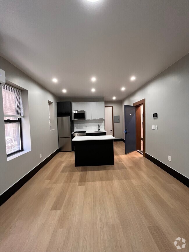 Building Photo - 22 Tuers Ave