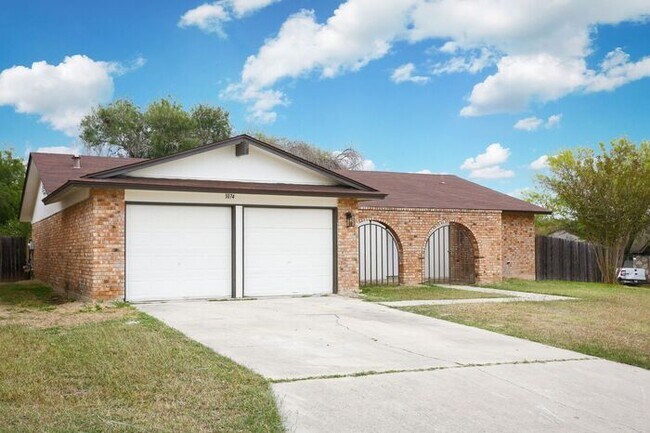 Foto del edificio - 1074 Ferdinand - For Rent