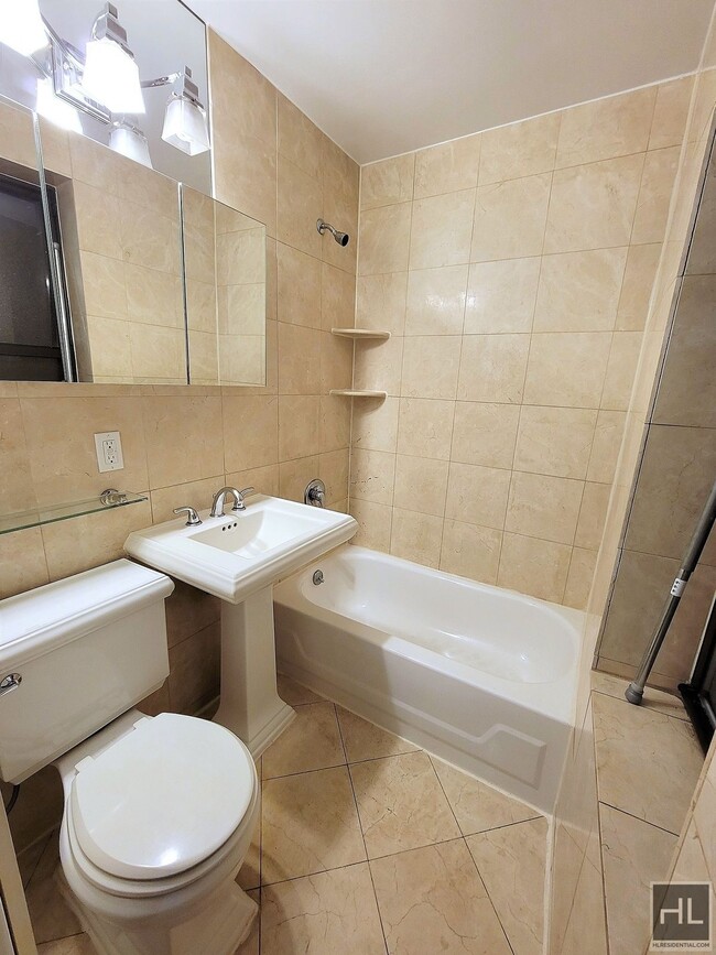 Foto del edificio - E 50TH ST.