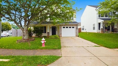 Building Photo - 1301 Silver Dr