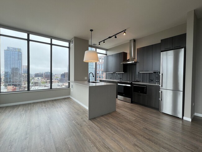 Foto del edificio - 932 W Washington Blvd