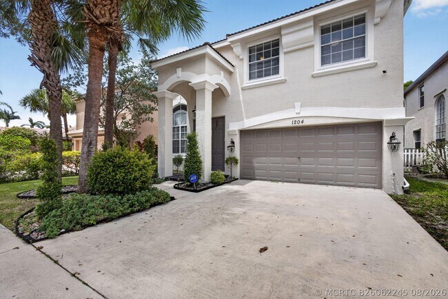 Building Photo - 1204 Oakwater Dr