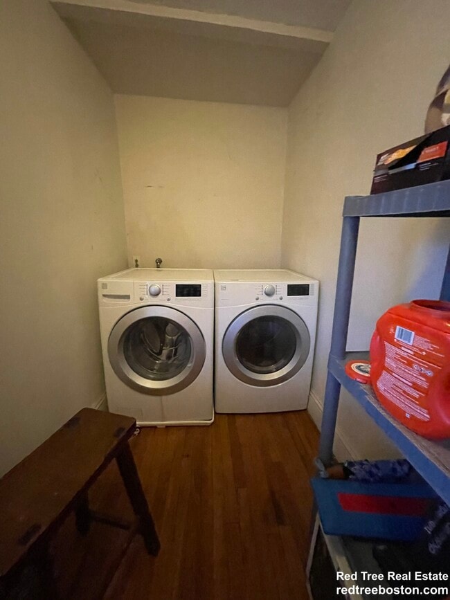 Photo - 12 Logan St Apartment