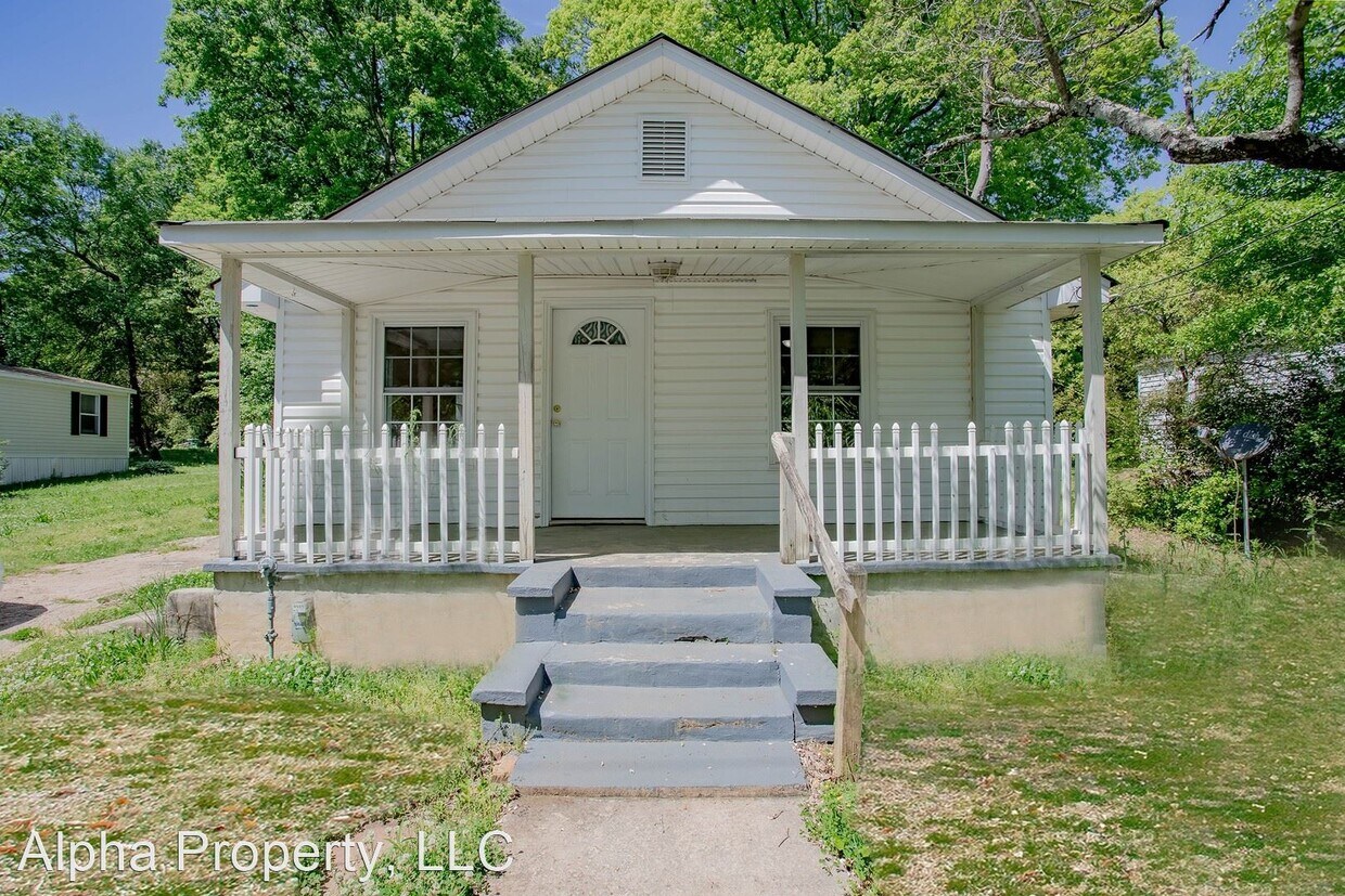 Primary Photo - 2 br, 1 bath House - 105 West Avenue