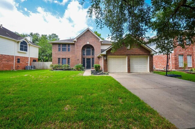 Foto del edificio - 6310 Oakburl Ln