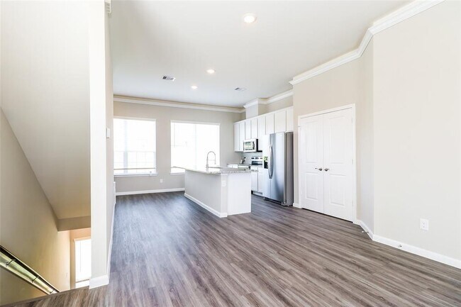 Foto del edificio - 18744 Lake Harbor Ct