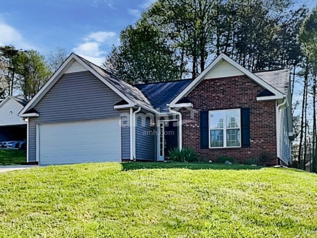 Building Photo - 125 Fiddlers Run Ct