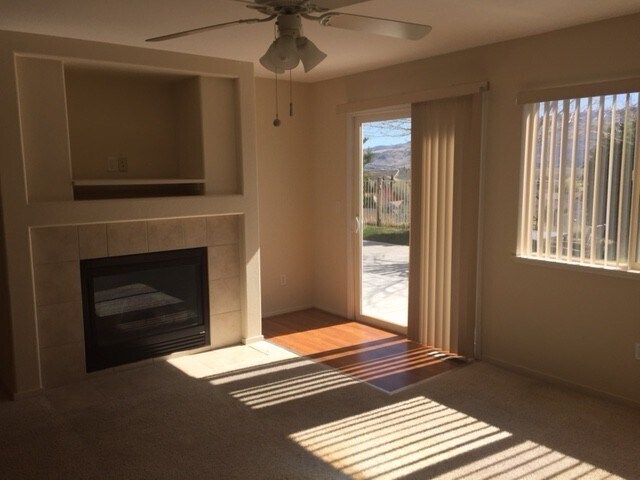 Foto del edificio - **Move in Special**Northwest Reno Three...