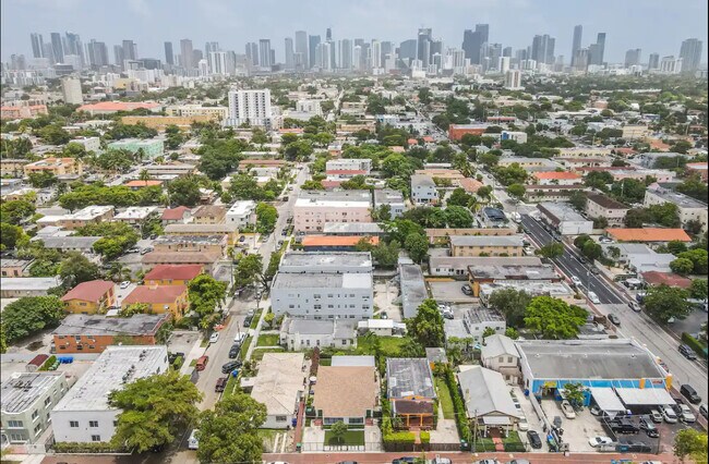 Foto del edificio - 511 SW 15th Ave