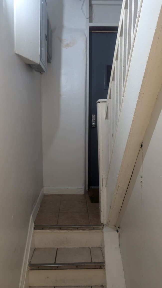 Foto del edificio - 3424 Irwin Ave