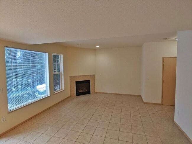 Foto del edificio - Townhouse, 2BD/1.5BA Condo, Radiant Heat Floors Incl Garage