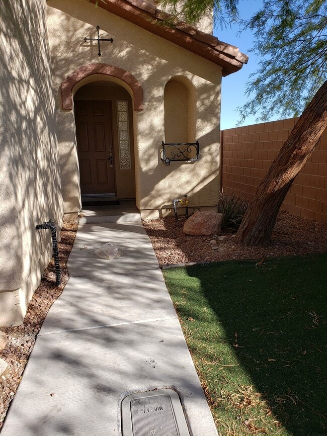 Building Photo - 8904 Nautilus Vista Ct