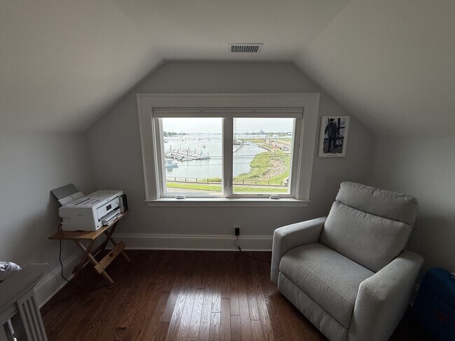 Foto del edificio - 47 Seaview Ave