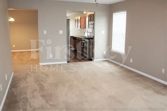 Foto del edificio - 5570 Dollar Forge Dr