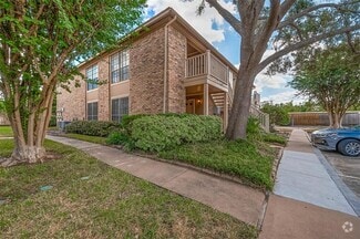 Building Photo - 1311 Antoine Dr