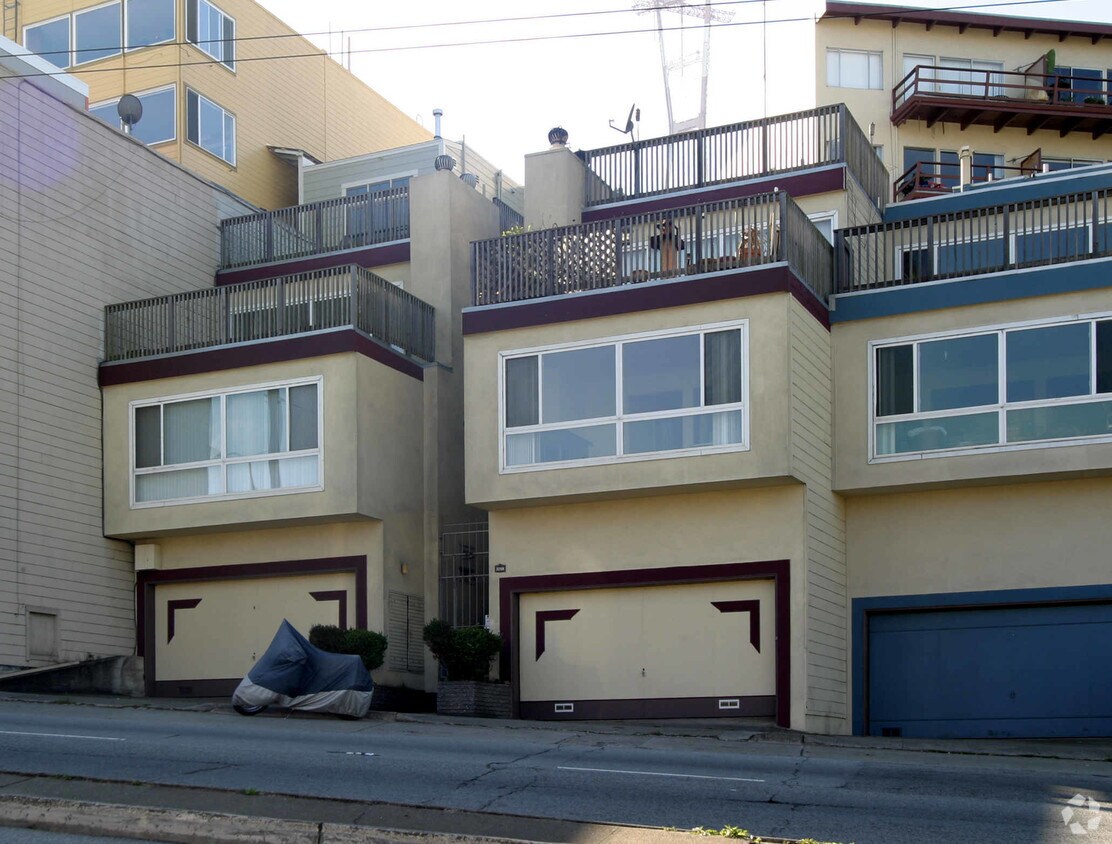 Primary Photo - 3258 Market St