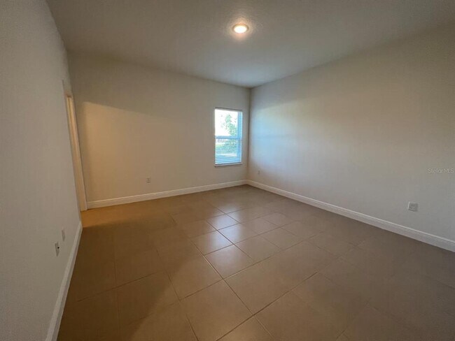 Building Photo - 750 Auburn Grv Ct