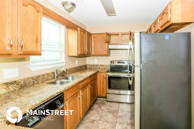 Foto del edificio - 5804 Silver Eagle Dr