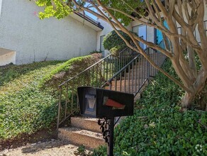 Building Photo - 3607 Las Colinas Dr