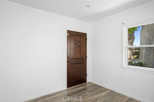 Foto del edificio - 6438 Densmore Ave