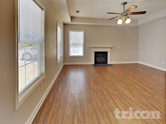 Foto del edificio - 48 Bristlecone Ln