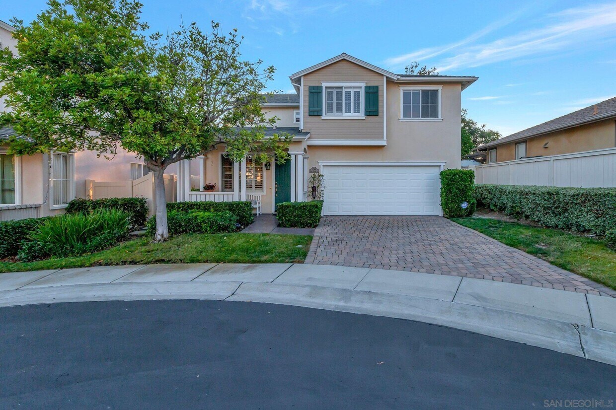 Foto principal - 3248 W Canyon Ave.