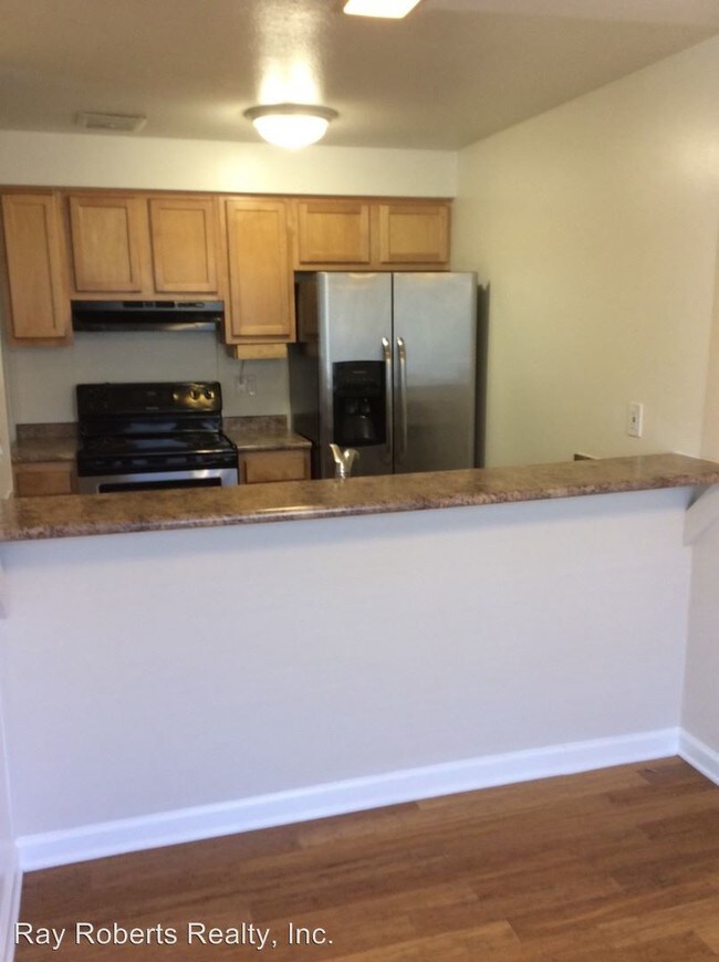 Building Photo - 4127-4151 Hilaria Way