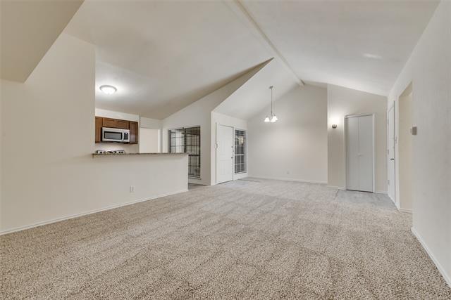 Foto del edificio - 639 Stonehenge Dr