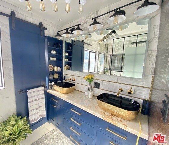 Foto del edificio - 12309 Arbor Pl