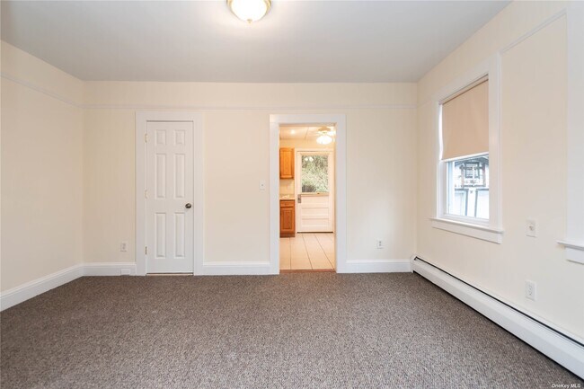 Building Photo - 92 Summers St
