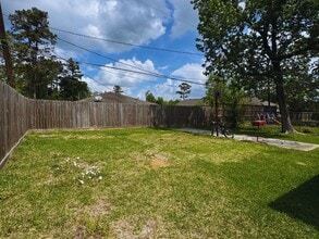 Building Photo - 9325 Kentshire Dr