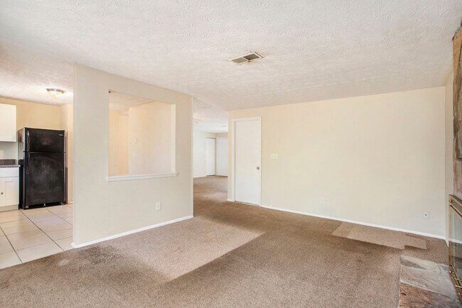 Foto del edificio - 3 Bedroom 2 Bath Home