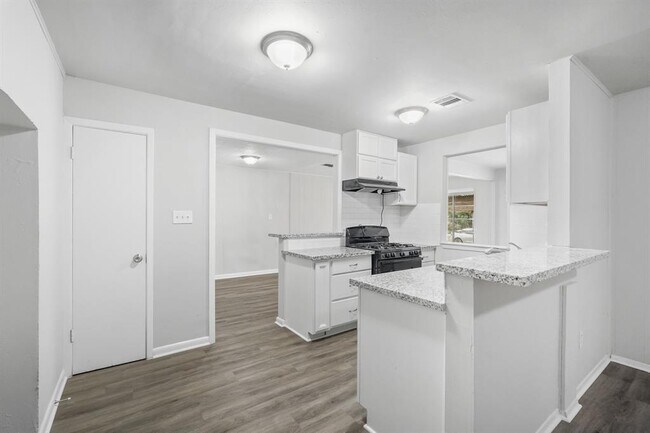 Foto del edificio - 3714 Orange Grove Dr