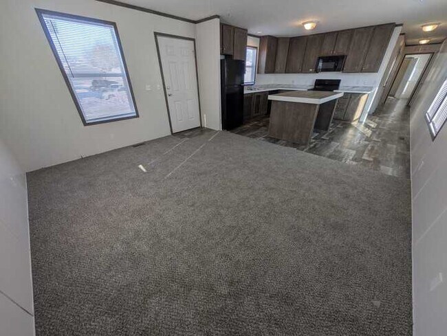 Foto del edificio - 16151 Notre Dame St