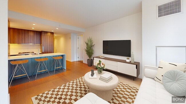 Building Photo - 400 W 61st St