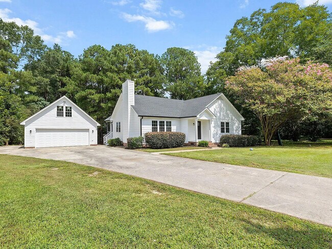 Building Photo - Lease OR Lease to Own