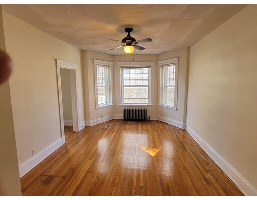 Foto del edificio - 61 Longwood Ave