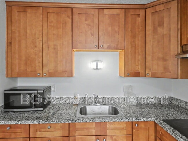Building Photo - 1448 Merced St