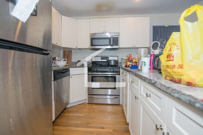 Photo - Great student apartment in Brookline