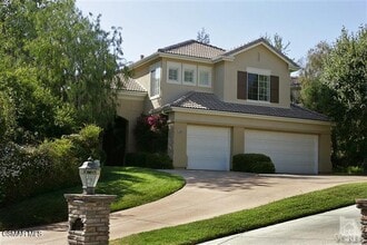 Building Photo - 2563 Littlefield Ct