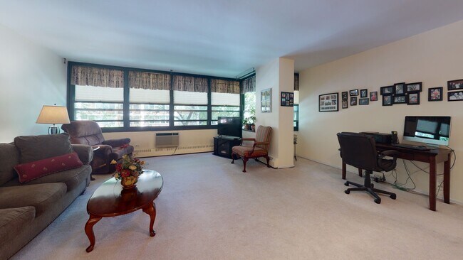 Foto del edificio - 33 E Cedar St
