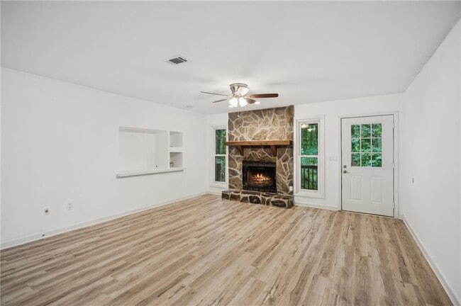 Foto del edificio - 2467 Verner Rd NW