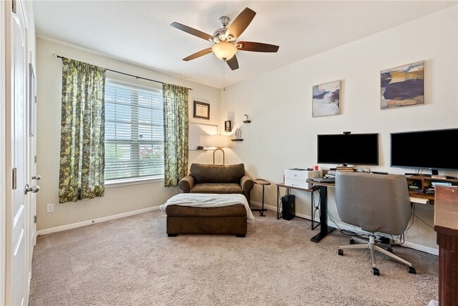 Building Photo - 6308 Southern Cross Dr